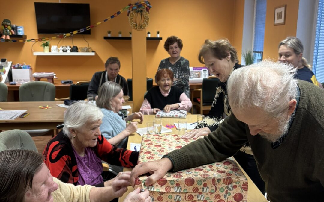 Vánoční dárky od dětí ze ZŠ Trhový Štěpánov